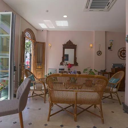 Atacesme Hotel Çeşme