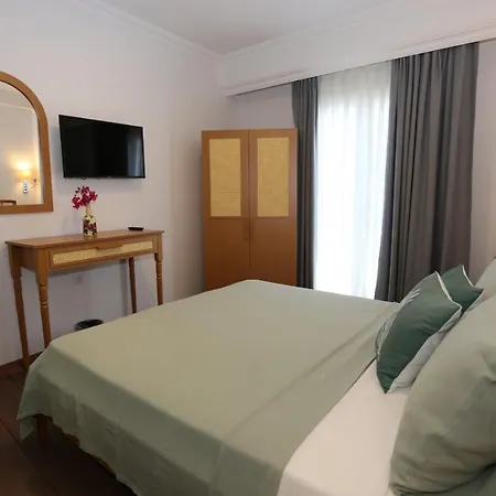 Hotel Atacesme *